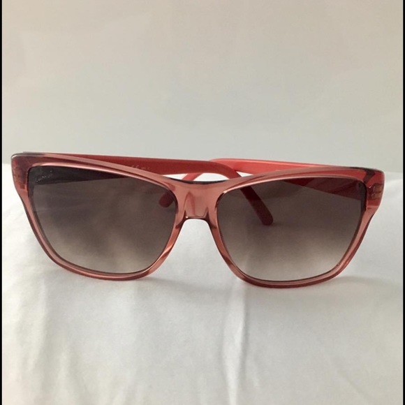 Gucci Sunglasses - Picture 3 of 6